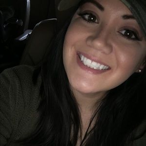 Meet your Posher, Robin